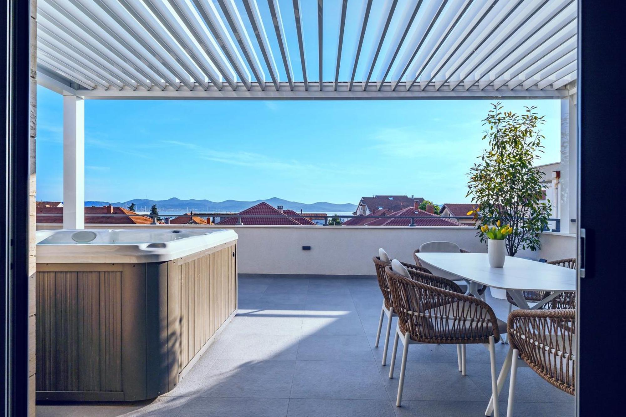 Tesa Luxury Apartment *